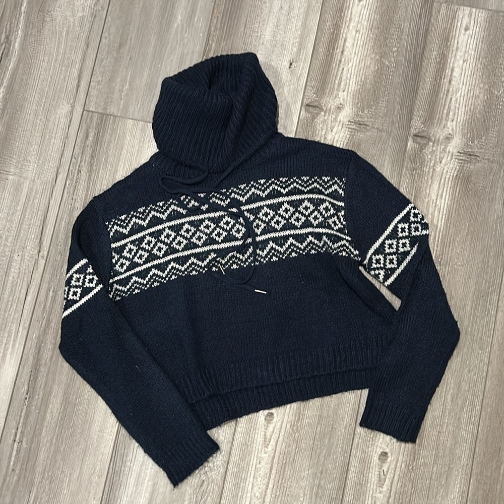 Derek Heart Blue and White Cowl Neck Cropped Sweater